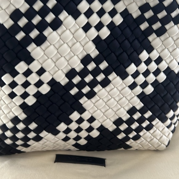 Naghedi beautiful woven bag - Picture 2 of 9